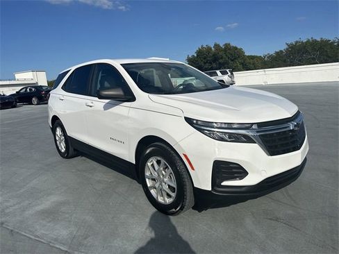 Used 2023 Chevrolet Equinox LS w/ LS Convenience Package image 12