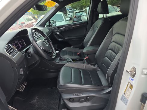 Used 2021 Volkswagen Tiguan SEL Premium R-Line AWD/4WD image 10