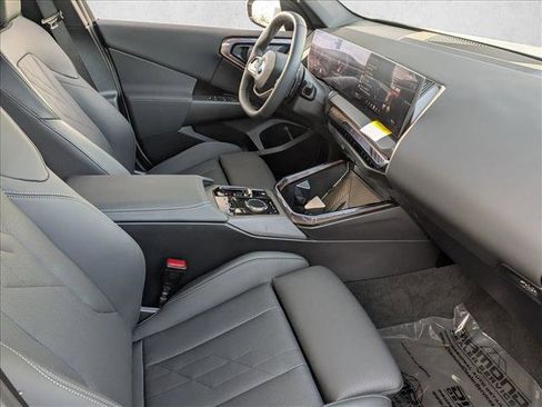 Certified 2025 BMW X3 xDrive30i w/ Convenience Package image 22