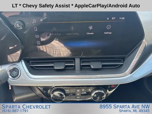Used 2024 Chevrolet Trax LT FWD image 21