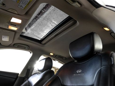 Used 2014 INFINITI QX70 2WD image 4