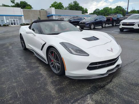 Used 2016 Chevrolet Corvette Stingray Convertible w/ 3LT Preferred Equipment Group RWD image 3
