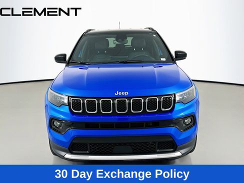 Used 2023 Jeep Compass Limited AWD/4WD image 3