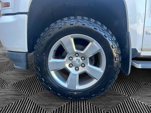Used 2017 Chevrolet Silverado 1500 LT w/ All Star Edition AWD/4WD image 14