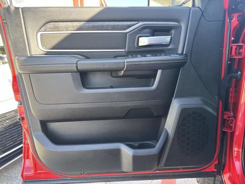 Used 2024 RAM 2500 Big Horn w/ Bed Utility Group image 18