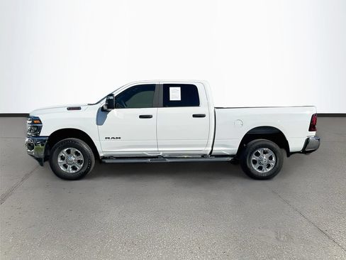 Used 2026 RAM 2500 Big Horn AWD/4WD image 4