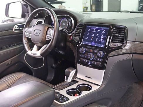 Used 2021 Jeep Grand Cherokee Trackhawk AWD/4WD image 30