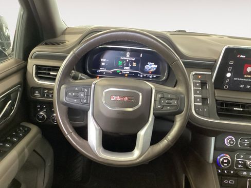 Used 2022 GMC Yukon SLT w/ SLT Luxury Package AWD/4WD image 12