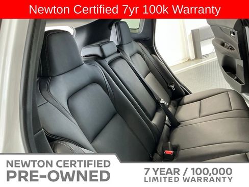 Used 2025 Nissan Murano SV AWD/4WD image 15