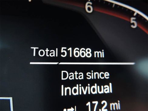 Used 2022 BMW 330i Sedan w/ Premium Package image 24