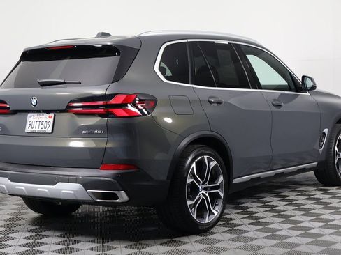 Certified 2026 BMW X5 sDrive40i w/ Premium Package RWD image 4