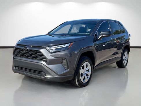 Used 2025 Toyota RAV4 LE FWD image 7