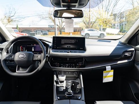 New 2026 Nissan Rogue Platinum AWD/4WD image 10