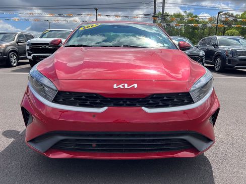 Used 2024 Kia Forte LXS w/ LXS Technology Package FWD image 9