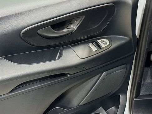 Used 2023 Mercedes-Benz Metris Passenger image 18