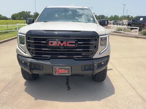 Used 2026 GMC Sierra 1500 AT4X AWD/4WD image 4