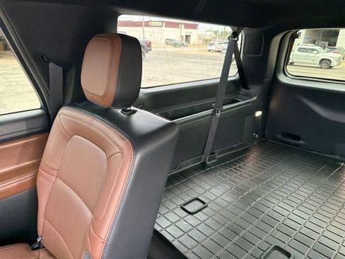 Used 2024 Lincoln Navigator L Reserve AWD/4WD image 40