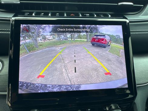 Certified 2022 Jeep Grand Cherokee L Overland image 24