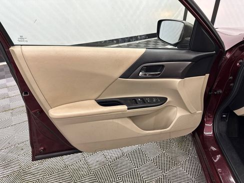 Used 2013 Honda Accord LX image 10