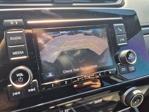 Used 2018 Honda CR-V LX image 19