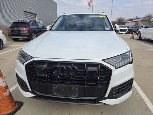Used 2023 Audi Q7 3.0T Prestige w/ Prestige Package image 3