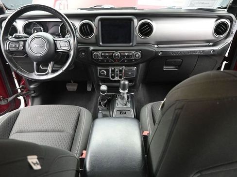 Used 2021 Jeep Wrangler Unlimited Sport image 23