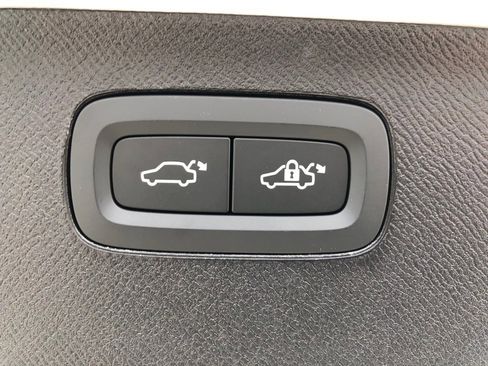 New 2026 Volvo XC90 B6 Ultra image 40