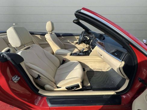 Used 2014 BMW 428i xDrive Convertible AWD/4WD image 29