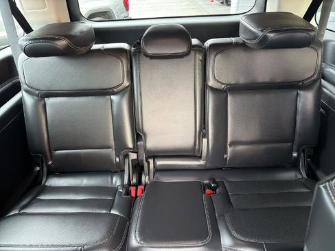 Certified 2025 Ford Expedition Max Platinum w/ Driver's Package image 39