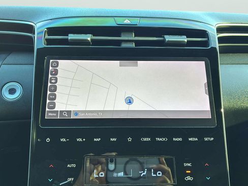 Used 2022 Hyundai Santa Cruz Limited AWD/4WD image 13