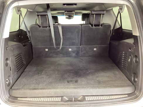 Used 2019 GMC Yukon XL SLT w/ Open Road Package AWD/4WD image 34