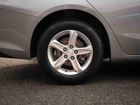 Used 2023 Chevrolet Malibu LT FWD image 24