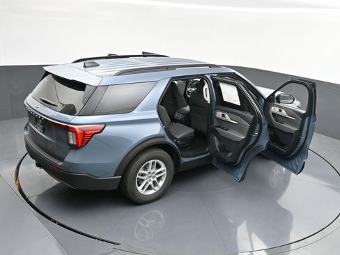 New 2025 Ford Explorer Active w/ Active Comfort Package image 31