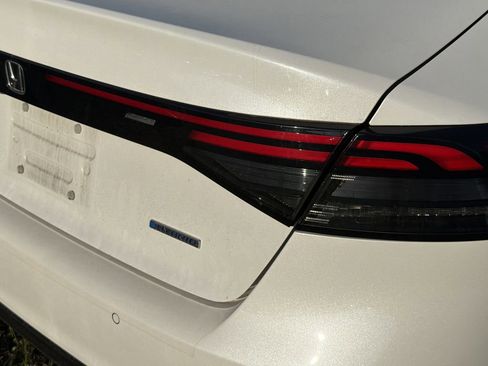 Used 2023 Honda Accord EX-L image 10