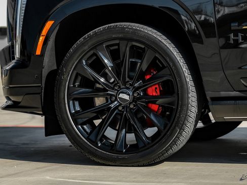 Used 2025 Cadillac Escalade V image 93