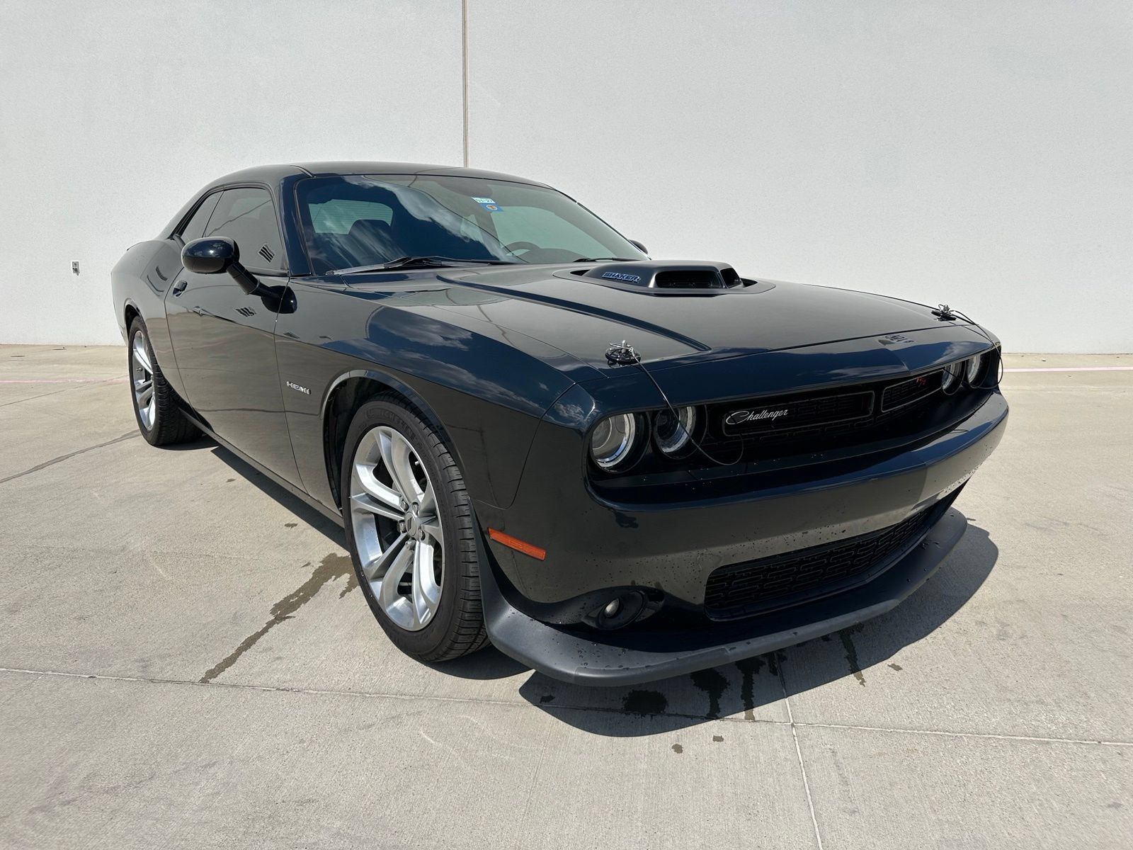 Used 2022 Dodge Challenger R/T w/ Shaker Package RWD 360° Tour