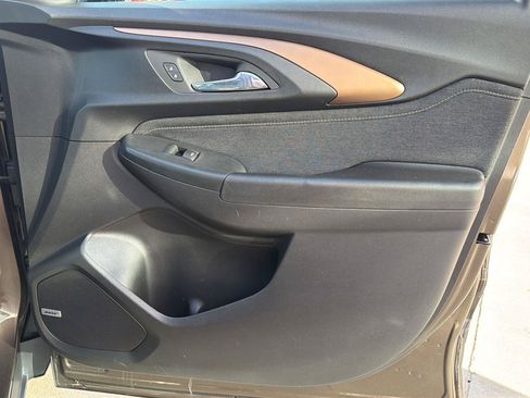 Used 2022 Chevrolet TrailBlazer ACTIV w/ Sun and Liftgate Package FWD image 33