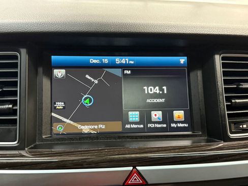 Used 2015 Hyundai Genesis 3.8 image 31
