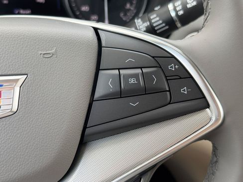 New 2026 Cadillac XT5 Premium Luxury w/ Driver Assist Package AWD/4WD image 19