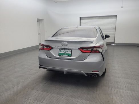 Used 2023 Toyota Camry SE FWD image 7