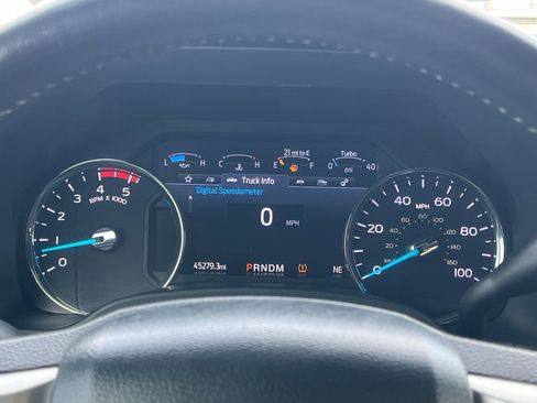 Used 2022 Ford F250 Lariat w/ Lariat Ultimate Package image 28