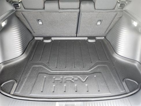 Used 2025 Honda HR-V Sport image 8