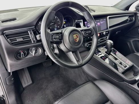 Certified 2023 Porsche Macan Turbo AWD/4WD image 4
