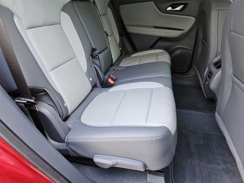 Used 2019 Chevrolet Blazer LT image 14