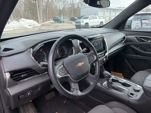 Certified 2023 Chevrolet Traverse LT w/ LPO, Floor Liner Package image 17