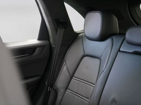 Used 2025 Porsche Cayenne GTS AWD/4WD image 22