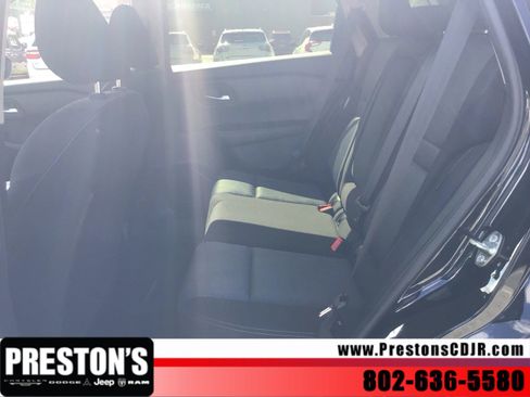 Used 2025 Nissan Rogue SV AWD/4WD image 24