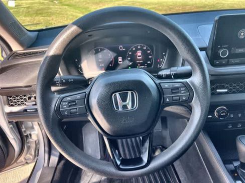 Used 2024 Honda Accord EX image 17