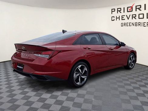 Used 2023 Hyundai Elantra SEL w/ Convenience Package FWD image 8