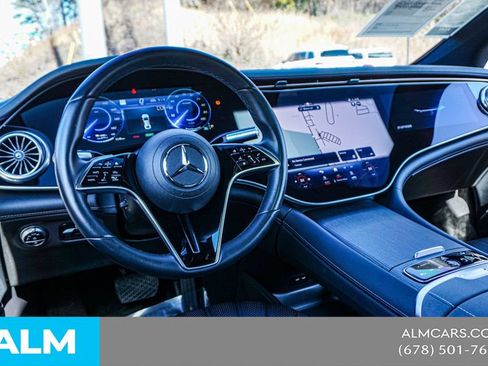 Used 2022 Mercedes-Benz EQS 580 4MATIC Sedan image 25
